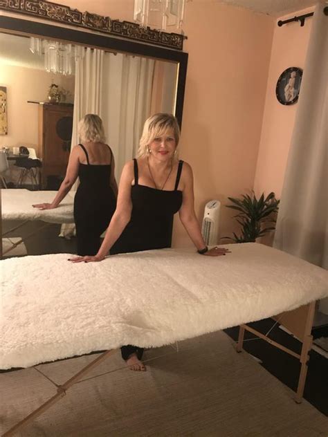 Intimate massage Prostitute Lipany